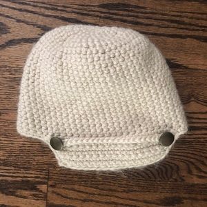 Knitted beanie